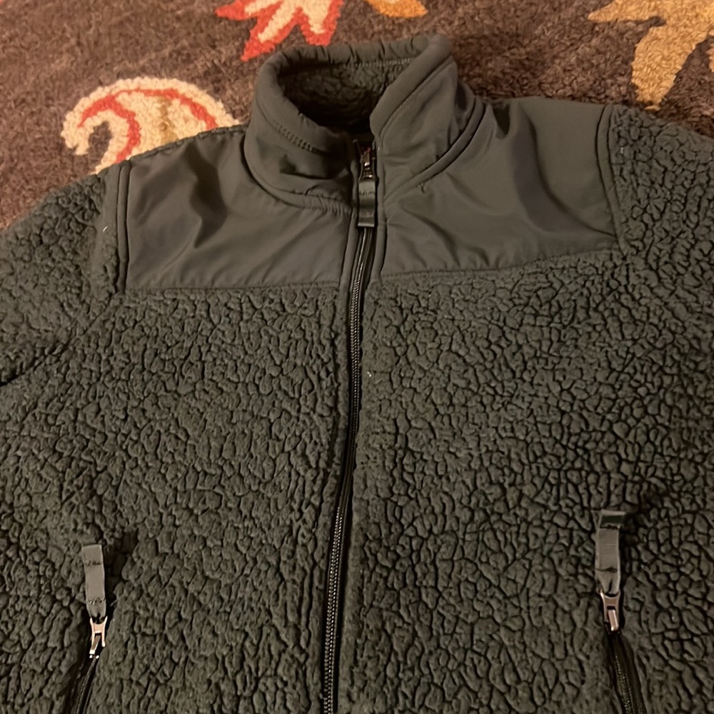 Fleece Jacket. - Picture 2 of 4